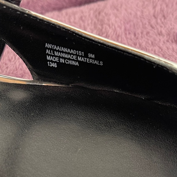 Steve Madden Metallic Silver Flats - Picture 2 of 4